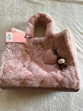 So Soft JUICY COUTURE LETS GET COZY TOTE DUSTY BLUSH FLUFFY🌸